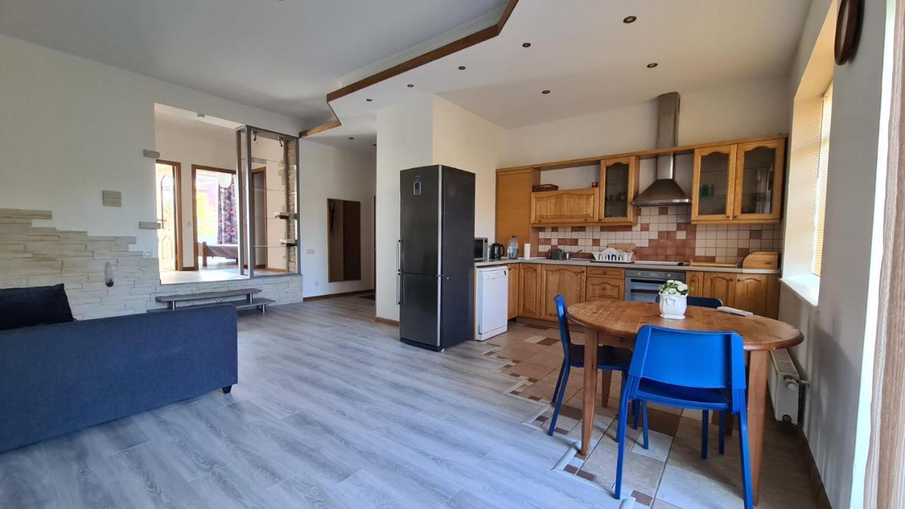 Spacious Condo 5 Min To Jurmala Beach Exterior foto